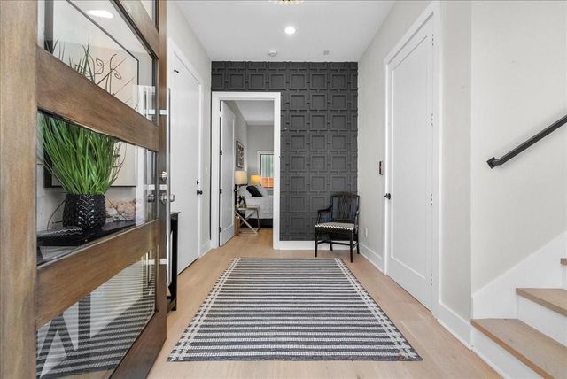 516 Reinerman Street, Houston, TX 77007