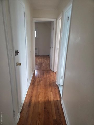 221-20 137th Avenue, Springfield Gardens, NY 11413