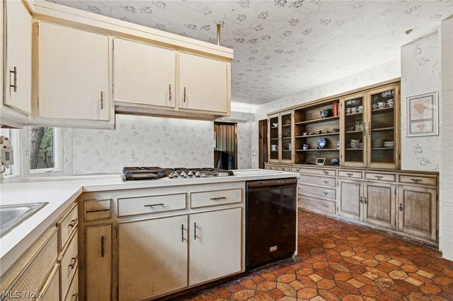 4411 University Pky, University Heights, OH 44118