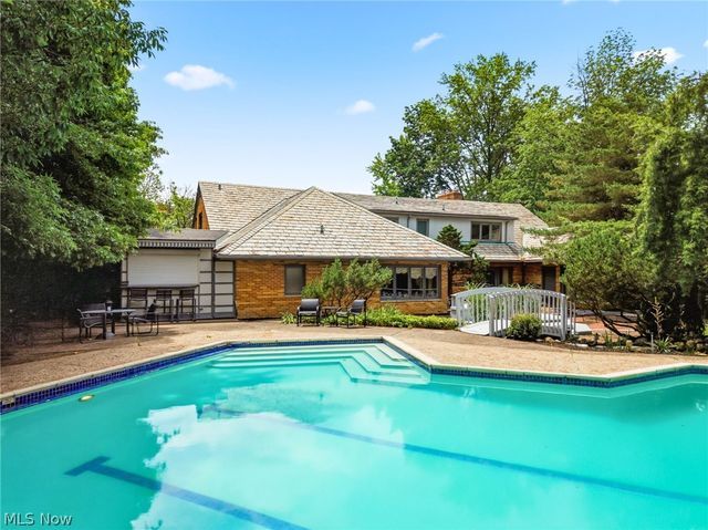 4411 University Pky, University Heights, OH 44118