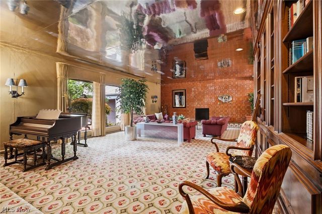 4411 University Pky, University Heights, OH 44118
