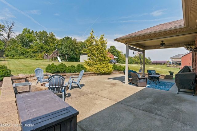 130 Cessna Ct, Taylorsville, KY 40071
