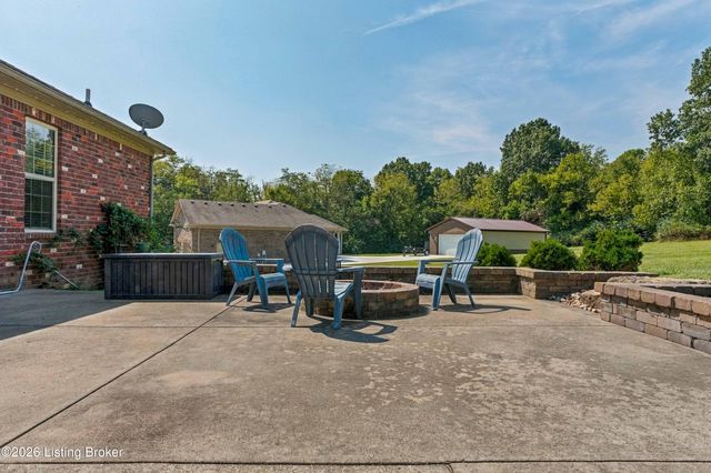 130 Cessna Ct, Taylorsville, KY 40071