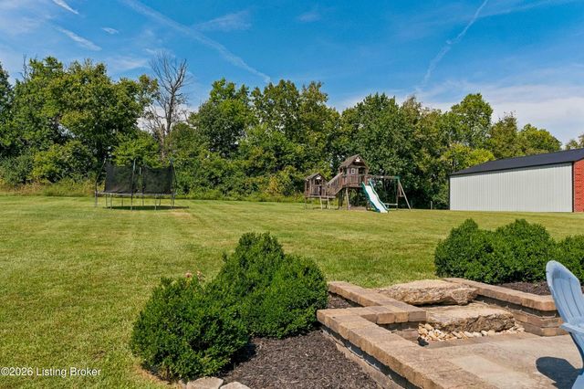 130 Cessna Ct, Taylorsville, KY 40071