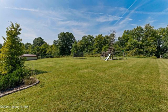 130 Cessna Ct, Taylorsville, KY 40071