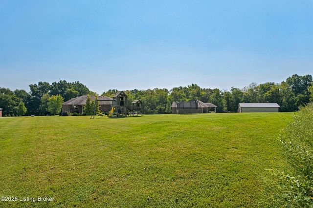 130 Cessna Ct, Taylorsville, KY 40071
