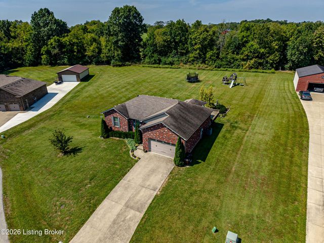 130 Cessna Ct, Taylorsville, KY 40071