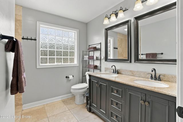 130 Cessna Ct, Taylorsville, KY 40071