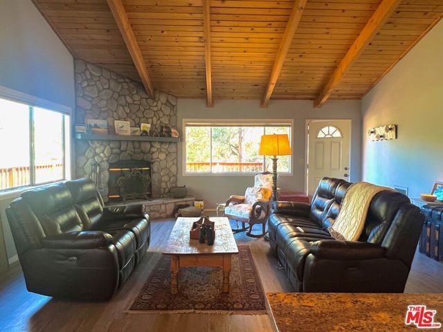 15328 Acacia Way, Pine Mtn Club, CA 93222