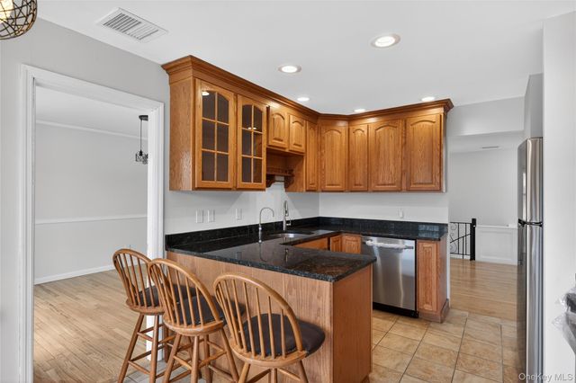 36 Sands Point Road, Washingtonville, NY 10992