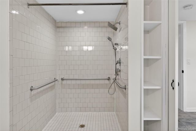 36 Sands Point Road, Washingtonville, NY 10992