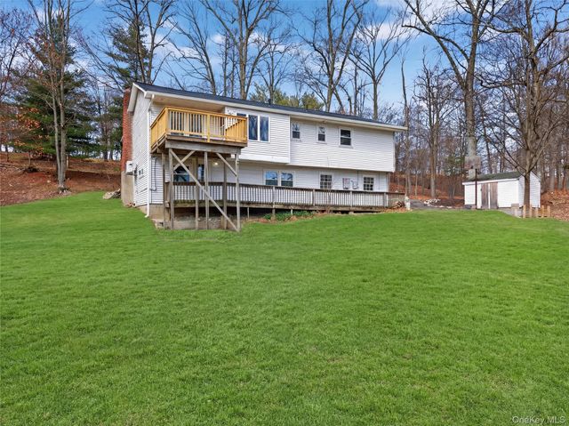 36 Sands Point Road, Washingtonville, NY 10992