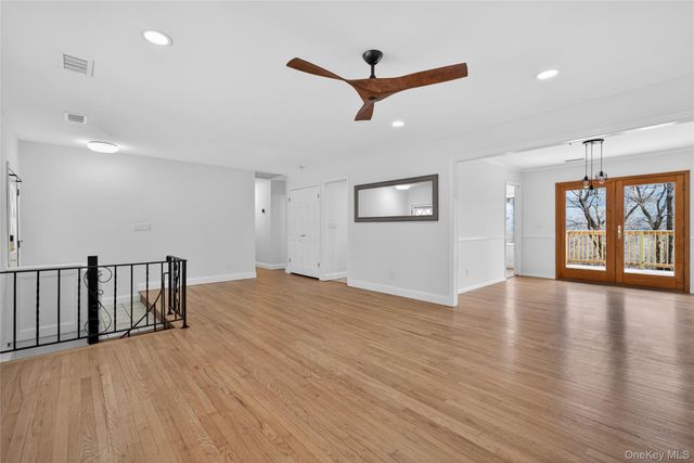 36 Sands Point Road, Washingtonville, NY 10992