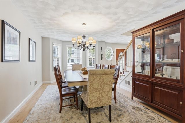 7 Jills Way 7, Tewksbury, MA 01876