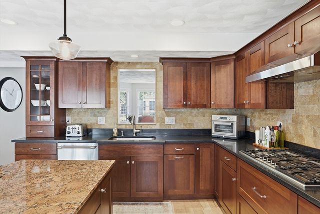 7 Jills Way 7, Tewksbury, MA 01876