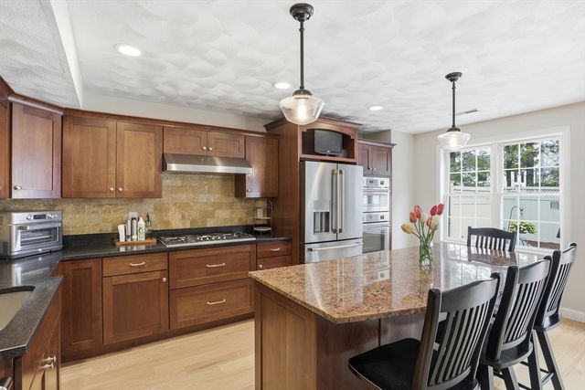 7 Jills Way 7, Tewksbury, MA 01876