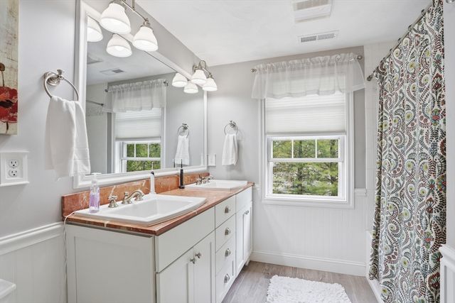 7 Jills Way 7, Tewksbury, MA 01876