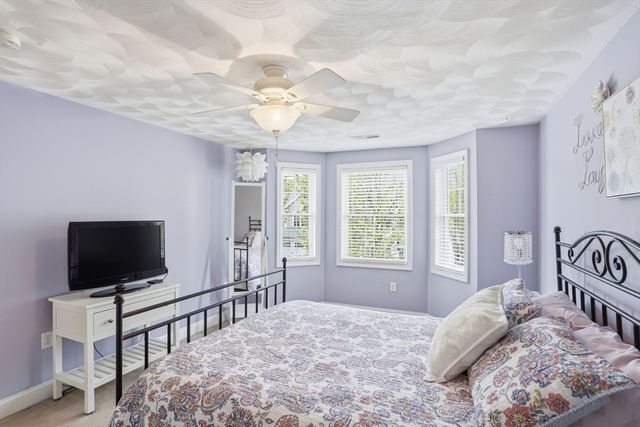 7 Jills Way 7, Tewksbury, MA 01876
