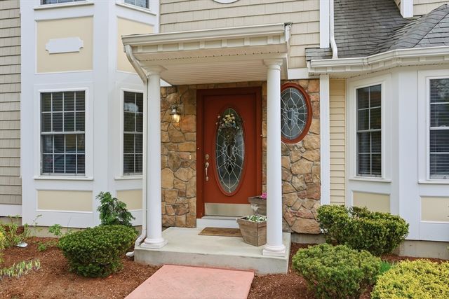 7 Jills Way 7, Tewksbury, MA 01876