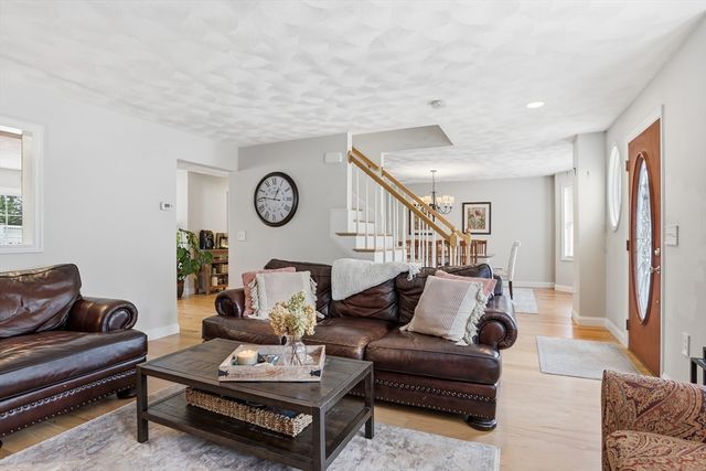 7 Jills Way 7, Tewksbury, MA 01876