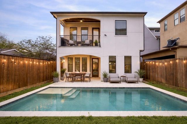 2011 Colorado Street, Houston, TX 77007