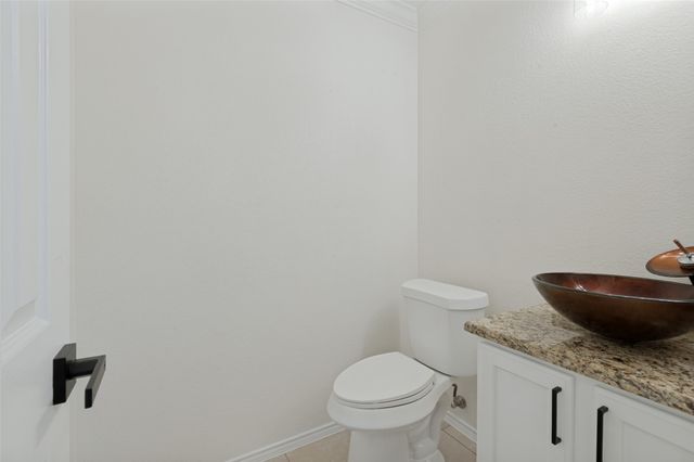 1004 Bridges Drive, Arlington, TX 76012