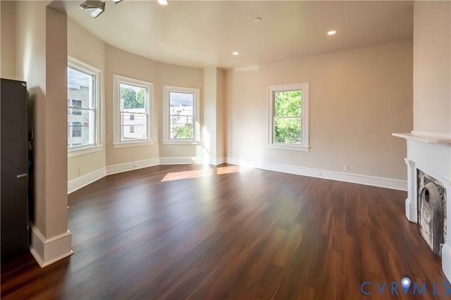 840 Commerce St, Petersburg, VA 23803