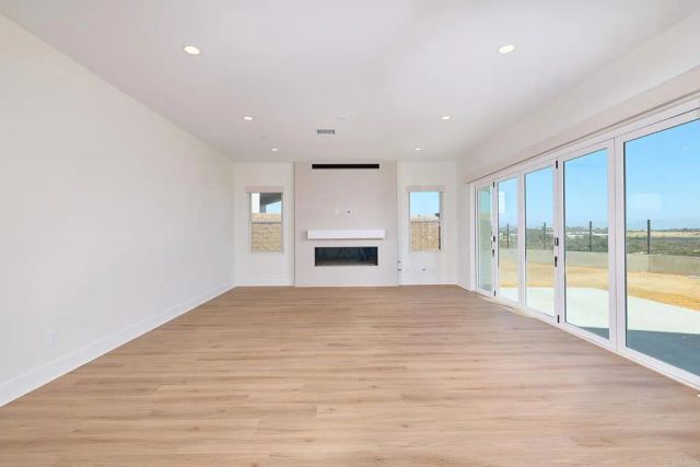 2045 Verne View, Carlsbad, CA 92008