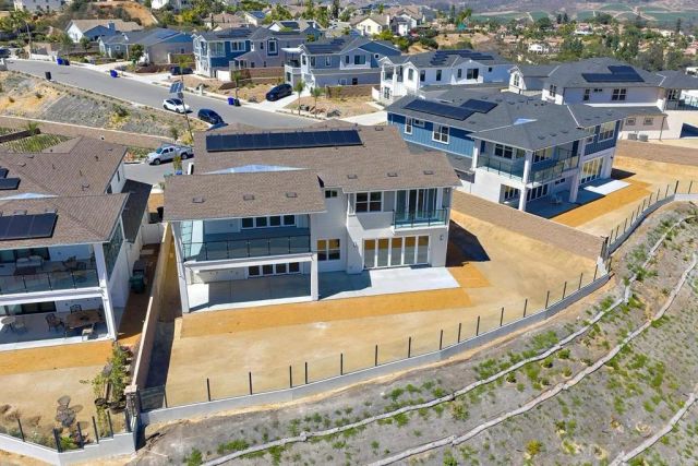 2045 Verne View, Carlsbad, CA 92008
