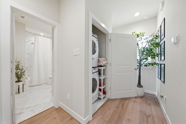 5929 Haring Lane, Houston, TX 77091