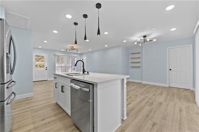 1728 Wayland NE Circle, Brookhaven, GA 30319