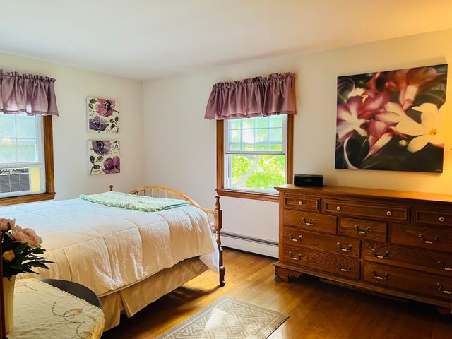 21 Elmwood Avenue, Salem, NH 03079
