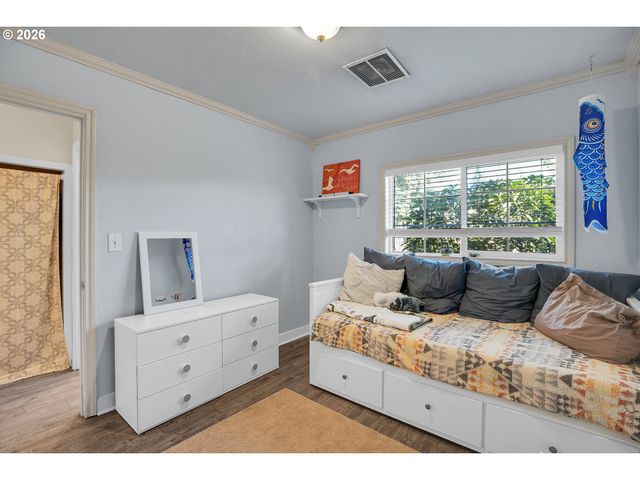 11446 Ne SAN RAFAEL St, Portland, OR 97220