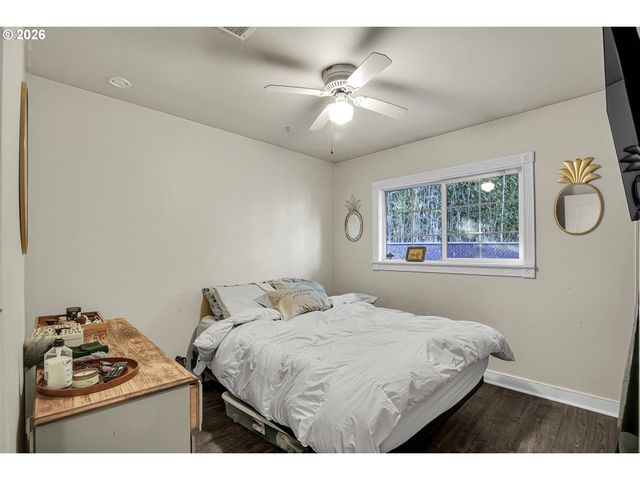 11446 Ne SAN RAFAEL St, Portland, OR 97220