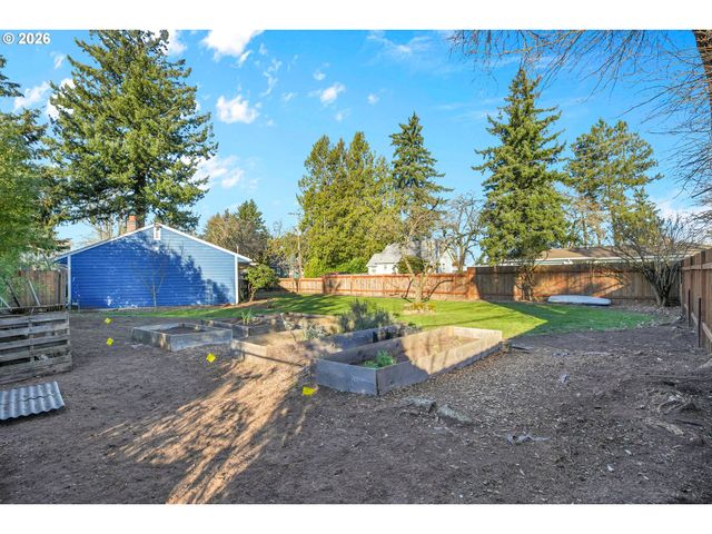 11446 Ne SAN RAFAEL St, Portland, OR 97220