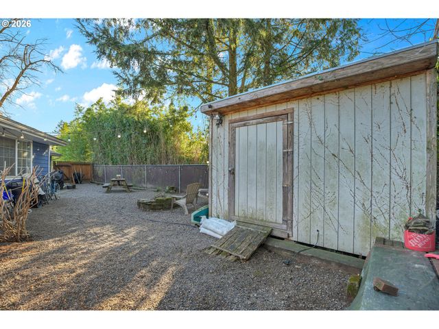 11446 Ne SAN RAFAEL St, Portland, OR 97220