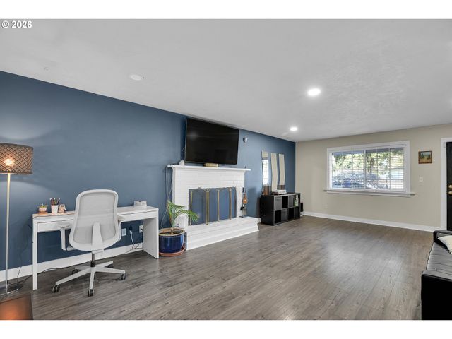 11446 Ne SAN RAFAEL St, Portland, OR 97220