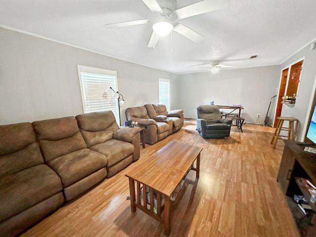 308 Herring, Leesville, LA 71446