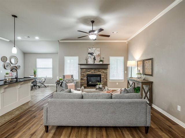 4901 Wister Lane, Edmond, OK 73025