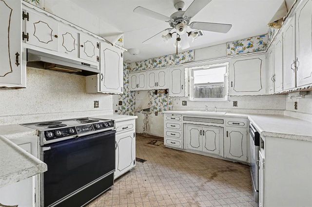 5725 Lawson Lane, Oklahoma City, OK 73132