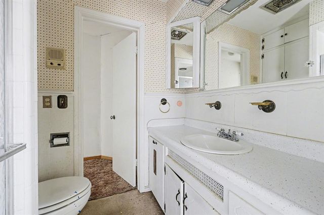 5725 Lawson Lane, Oklahoma City, OK 73132