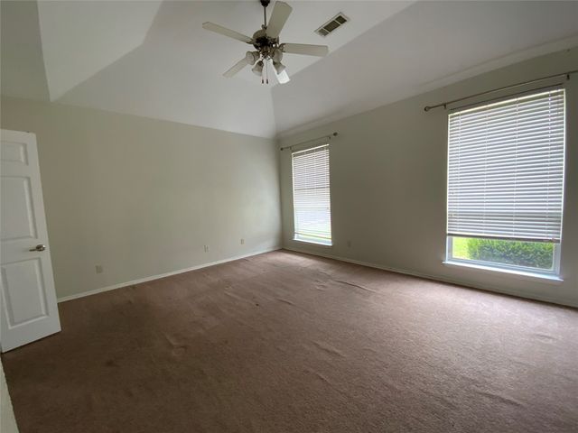 1107 Eastbrook Drive, Glenn Heights, TX 75154