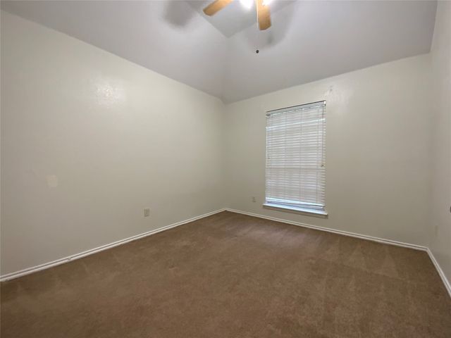 1107 Eastbrook Drive, Glenn Heights, TX 75154