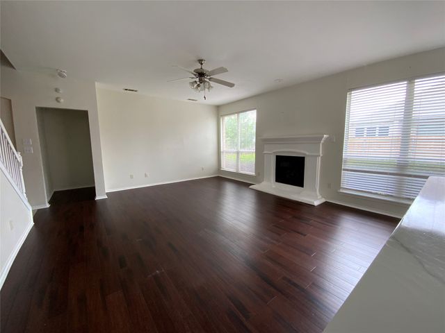 1107 Eastbrook Drive, Glenn Heights, TX 75154