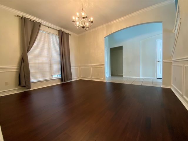 1107 Eastbrook Drive, Glenn Heights, TX 75154