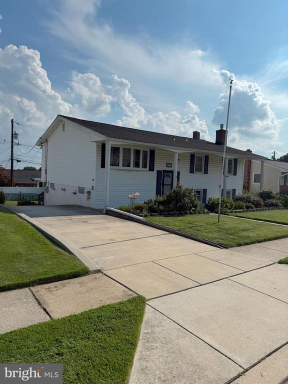 895 GORDON DR, Glen Burnie, MD 21061