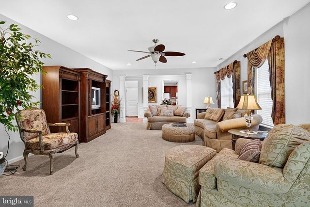 117 SPARROW DR, Hamilton, NJ 08690