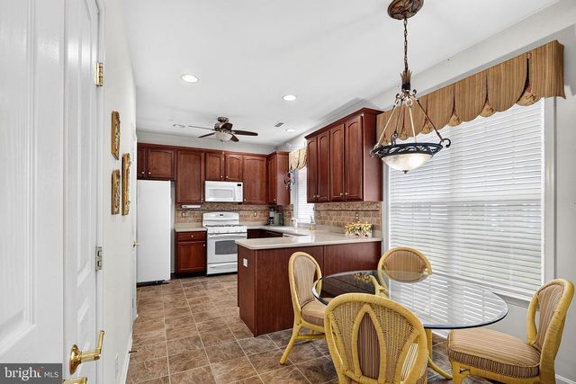 117 SPARROW DR, Hamilton, NJ 08690