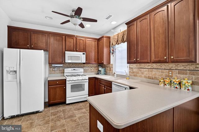 117 SPARROW DR, Hamilton, NJ 08690