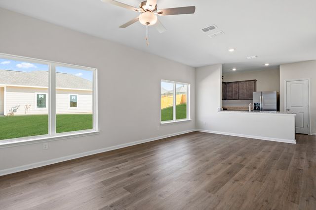 8437 White Wolf Trail, Ponder, TX 76259